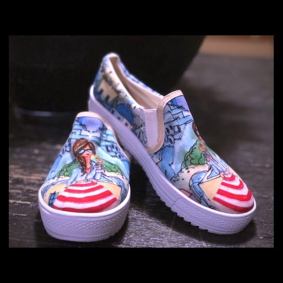 Fashionista painted tennis shoe by Falcony. 6 - Picture 1 of 6